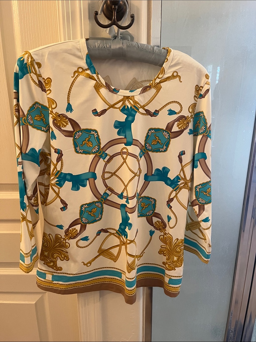 J. McLaughlin White Long Sleeve Top with Teal & Gold Chain Print